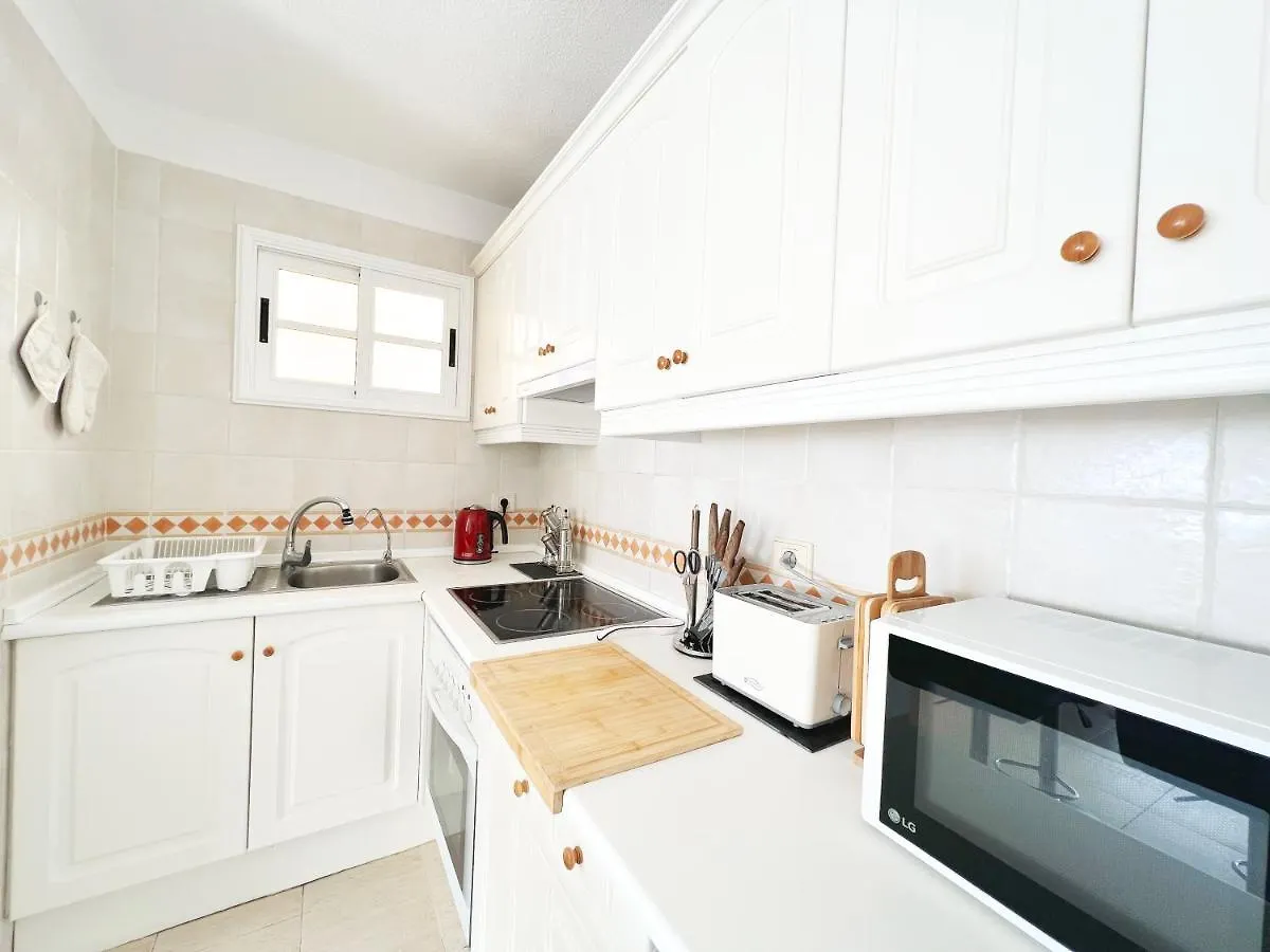 !!! Relaxing View, The Heights Apartment With Terrace And Heated Pools, Los Cristianos